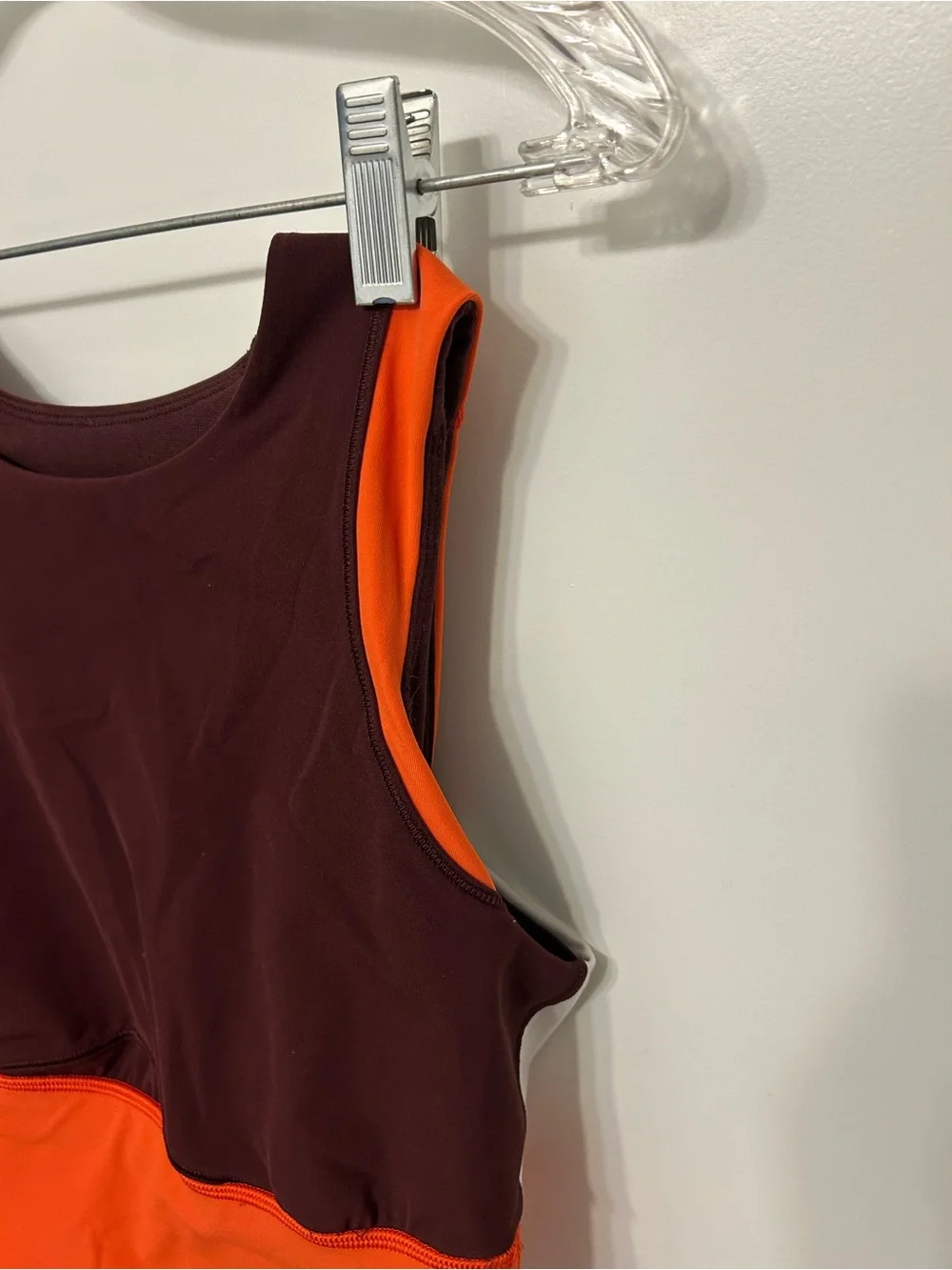 Lululemon Kick Serve Sweat Bra in a tri-color Bordeaux Drama and Orange size 6